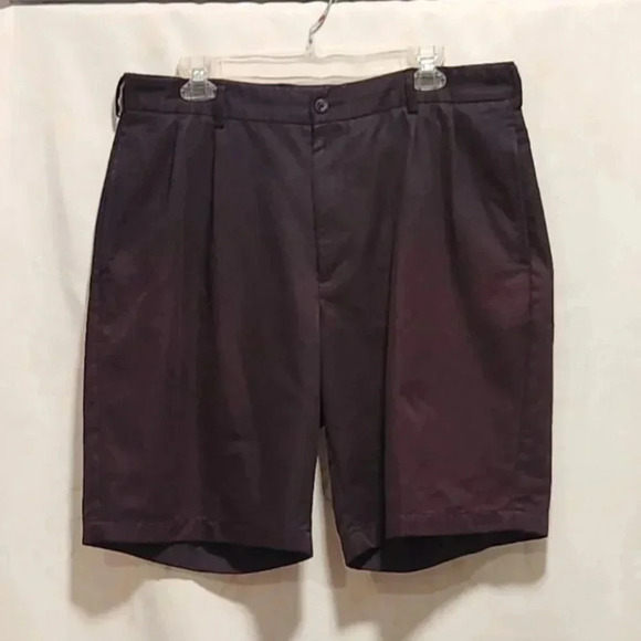 Tommy Armour Men's Size 36 Black Golf‎ Shorts Chino Pleated With Pockets - Picture 1 of 9
